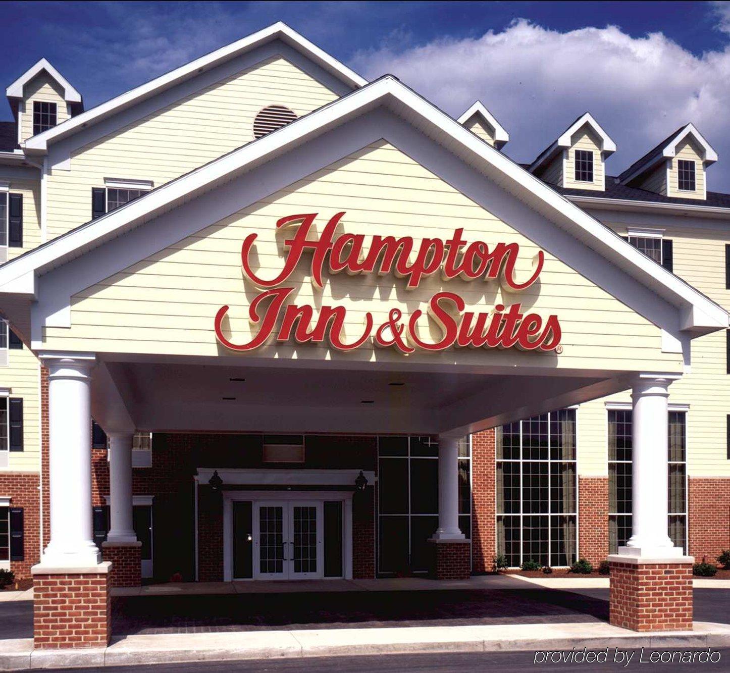 Hampton Inn & Suites State College At Williamsburg Square Esterno foto
